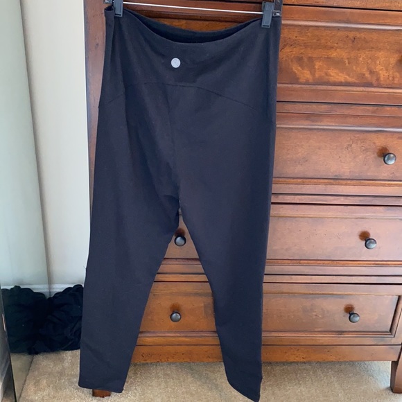 Threads 4 Thought Diaz Moto Maternity Leggings - Picture 2 of 3